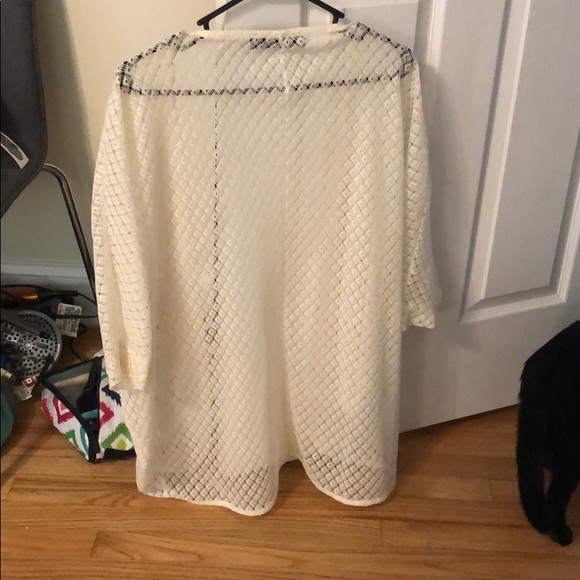 Light Cardigan - Picture 2 of 2